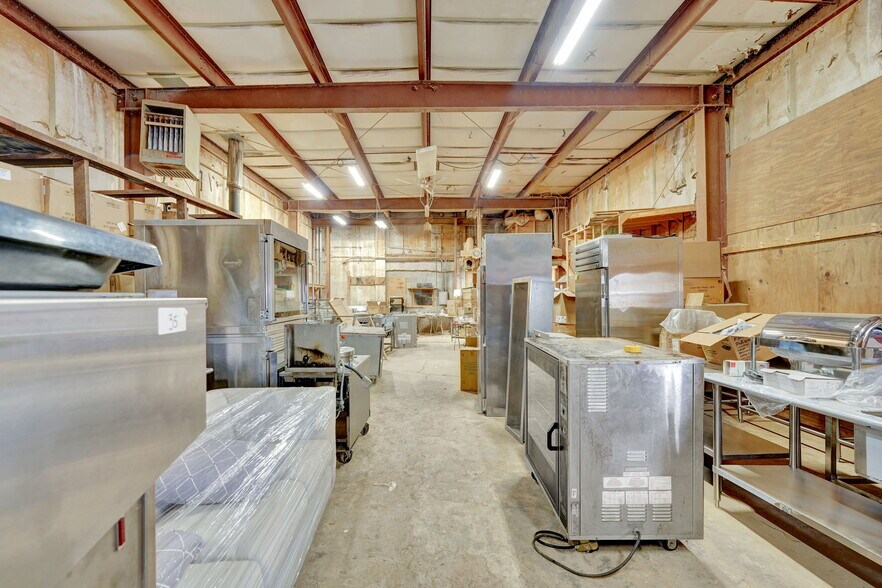 More Photos Of 47 Elm St, East Aurora Service For Sale