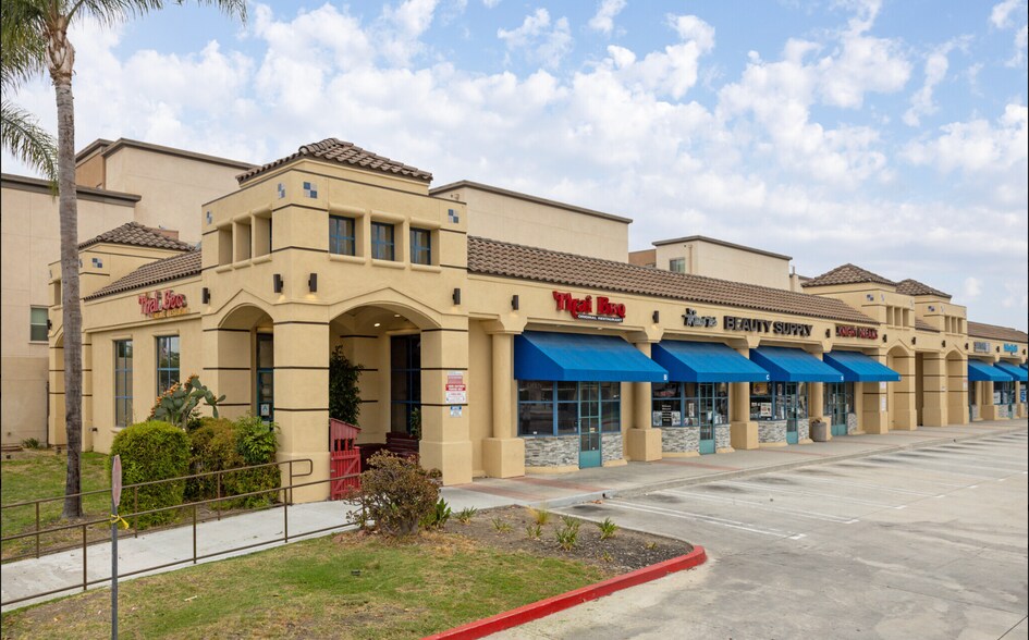 More Photos Of 441 E Carson St, Carson Unknown For Lease