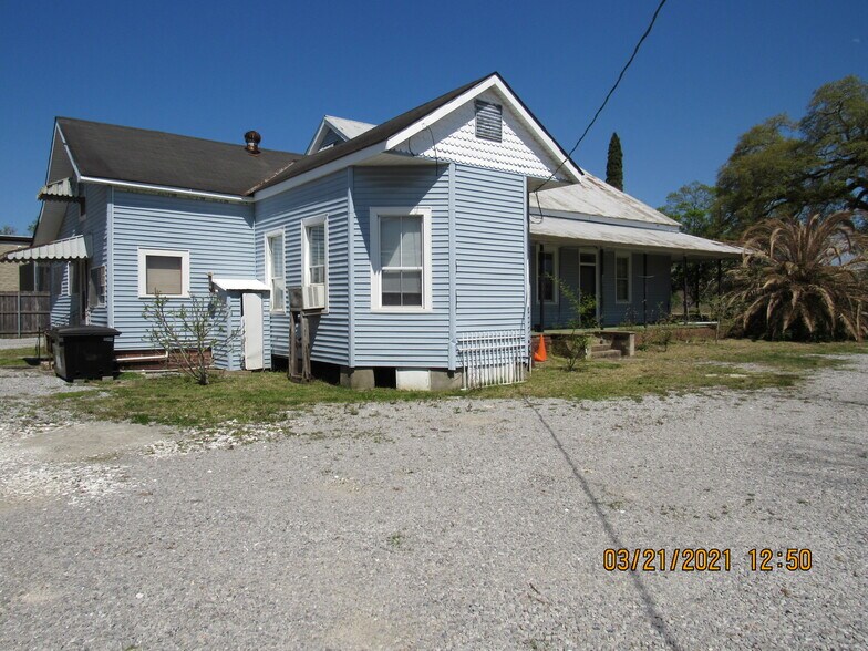 More Photos Of 210 W Oak St, Amite Restaurant For Sale