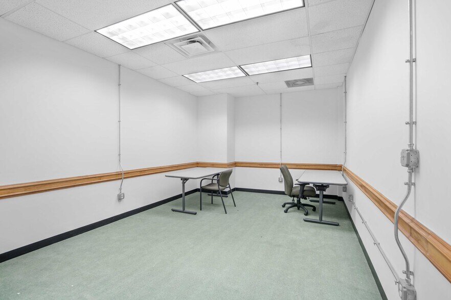 More Photos Of 46611 Corporate Dr, Lexington Park Office For Lease