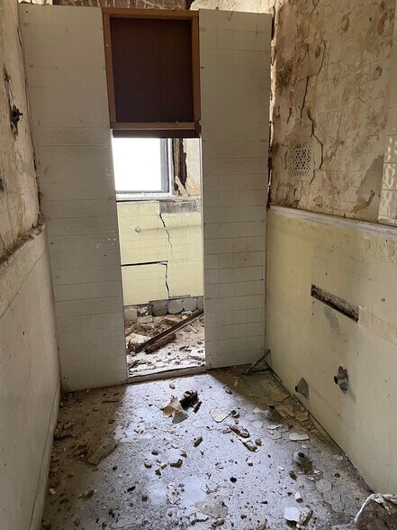 More Photos Of 552 W 148th St, New York Apartments For Sale