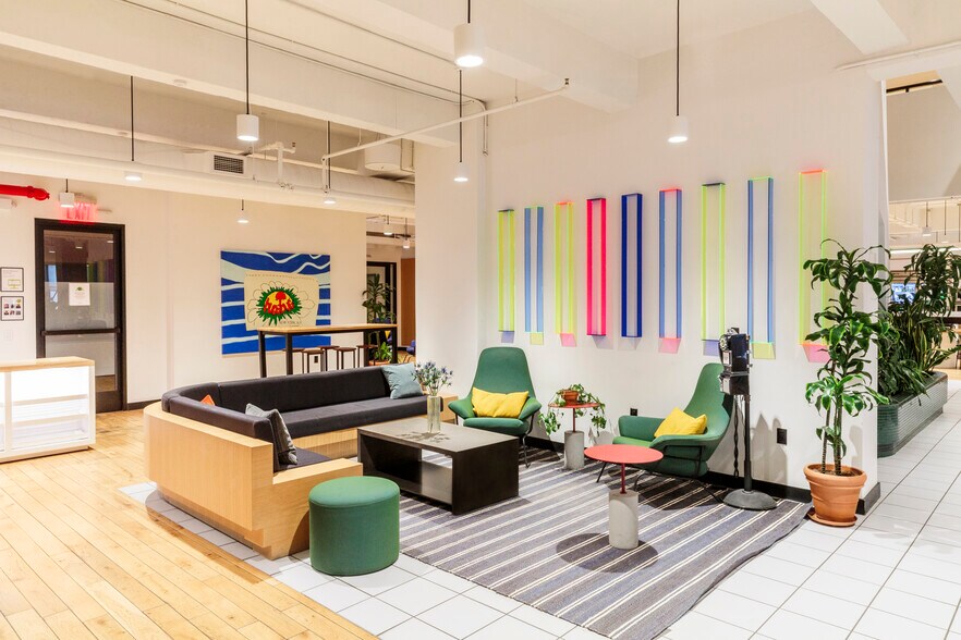 More Photos Of 500 7th Ave, New York Coworking Space
