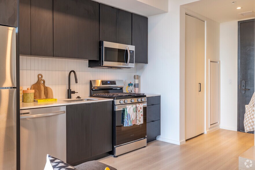 More Photos Of 625 N 2nd Ave, Phoenix Apartments For Lease