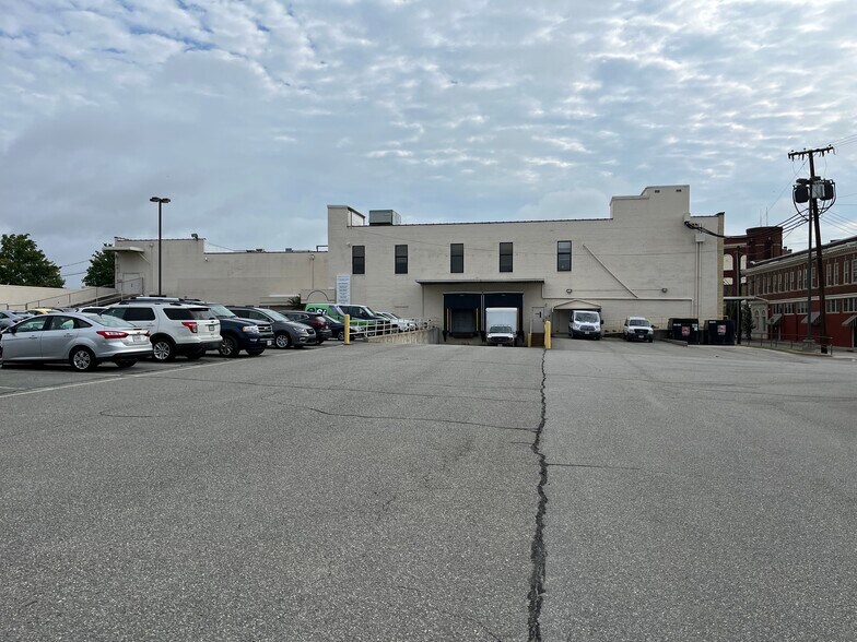 More Photos Of 504 Wilborn Ave, South Boston Office For Sale