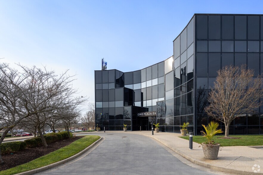 More Photos Of 101 Prosperous Pl, Lexington Office For Lease