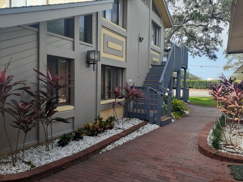 More Photos Of 1433 S Fort Harrison Ave, Clearwater Office For Lease