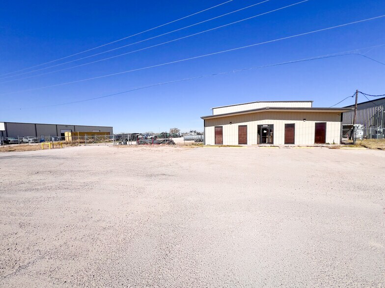 Primary Photo Of 12620 W County Road 133, Odessa Warehouse For Lease