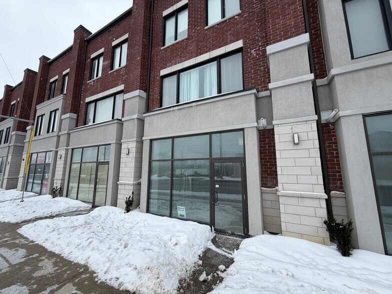 Primary Photo Of 220 Dissette St, Bradford West Gwillimbury Apartments For Lease