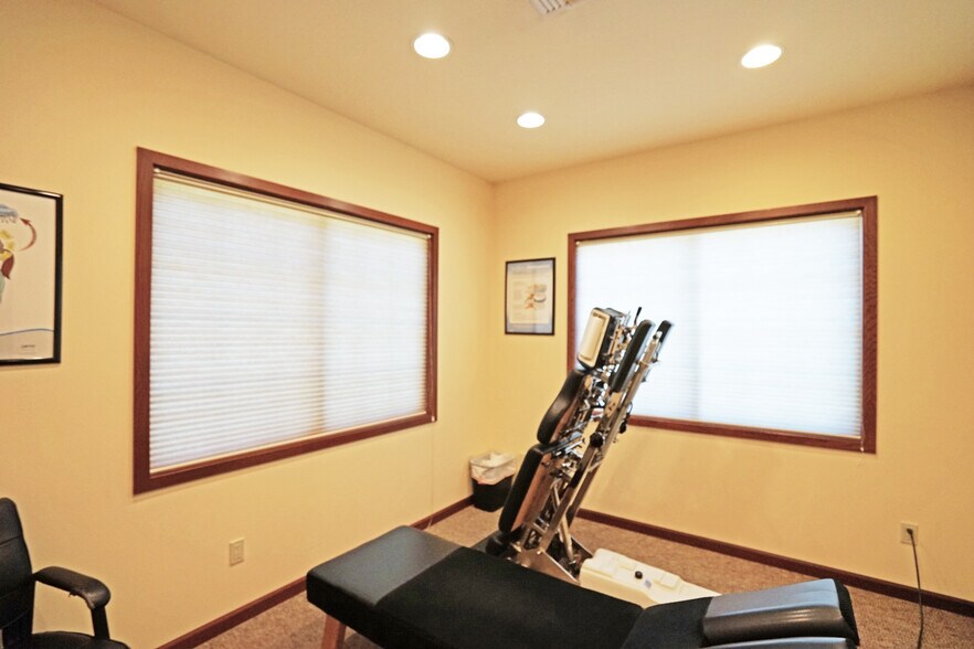 More Photos Of 3907 Creekside Loop, Yakima Office For Lease