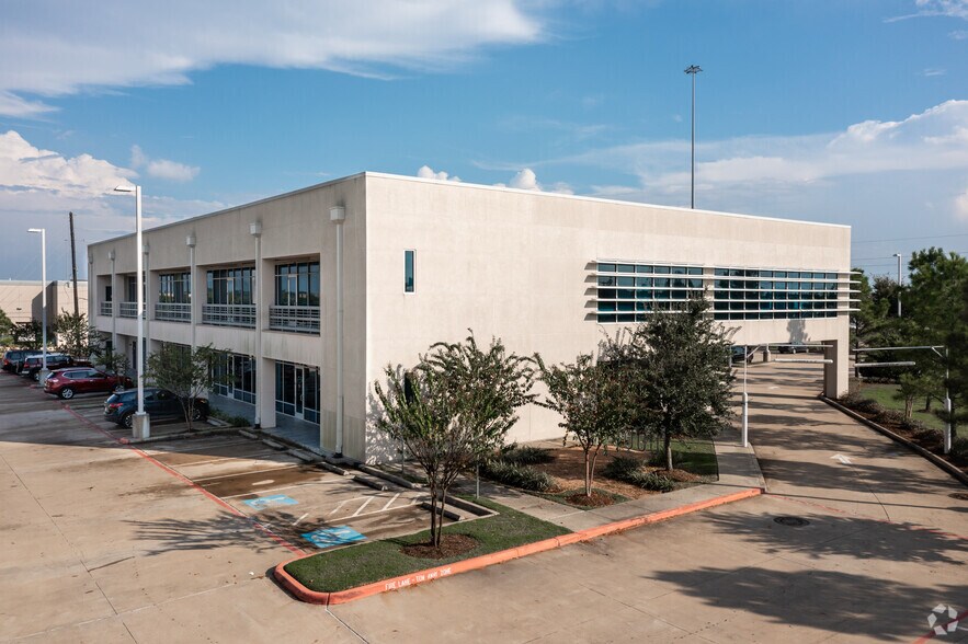 More Photos Of 21800 Katy Fwy, Katy Office For Sale