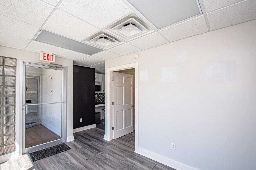 More Photos Of 212 E Court St, Sidney Office For Sale