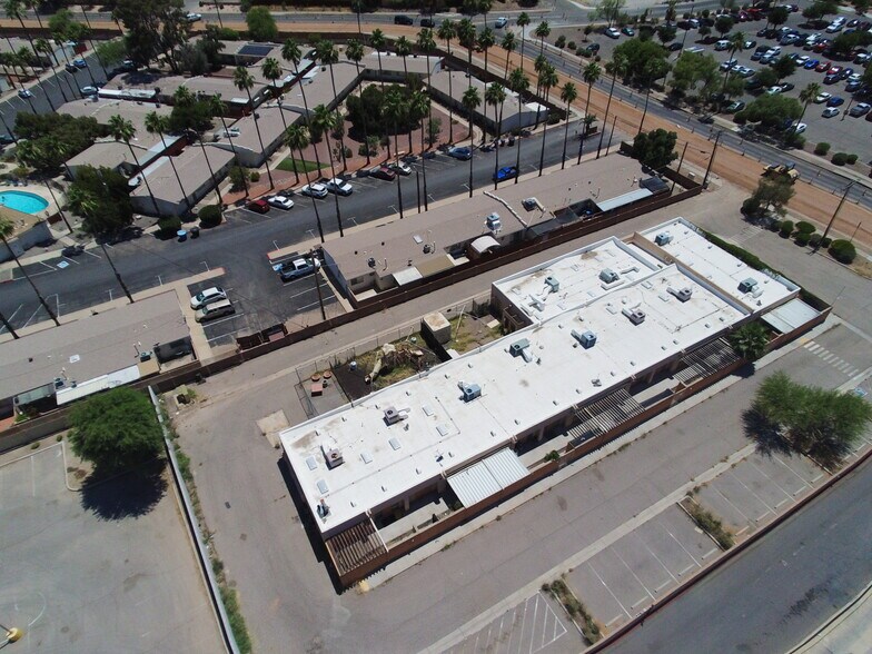 More Photos Of 502 N Silverbell Rd, Tucson Rehabilitation Center For Sale