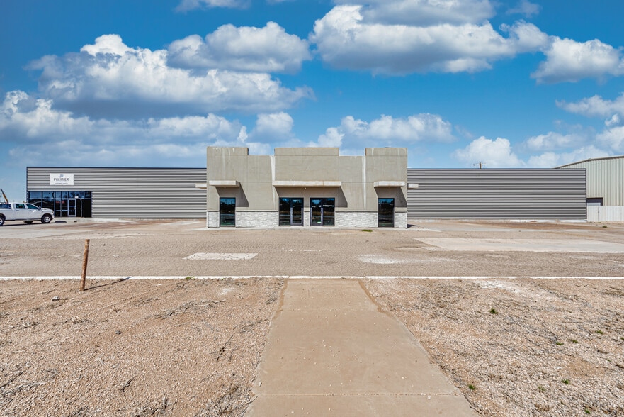 More Photos Of 2400 Steven Rd, Odessa Warehouse For Sale