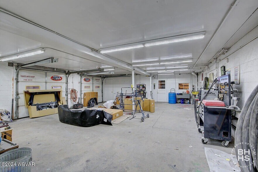 More Photos Of 102 S Henderson St, Lock Haven Auto Repair For Sale