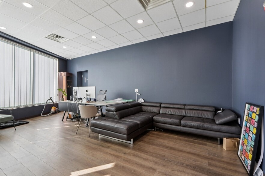 More Photos Of 7-9 Ridgefield, Ridgefield Park Flex For Lease