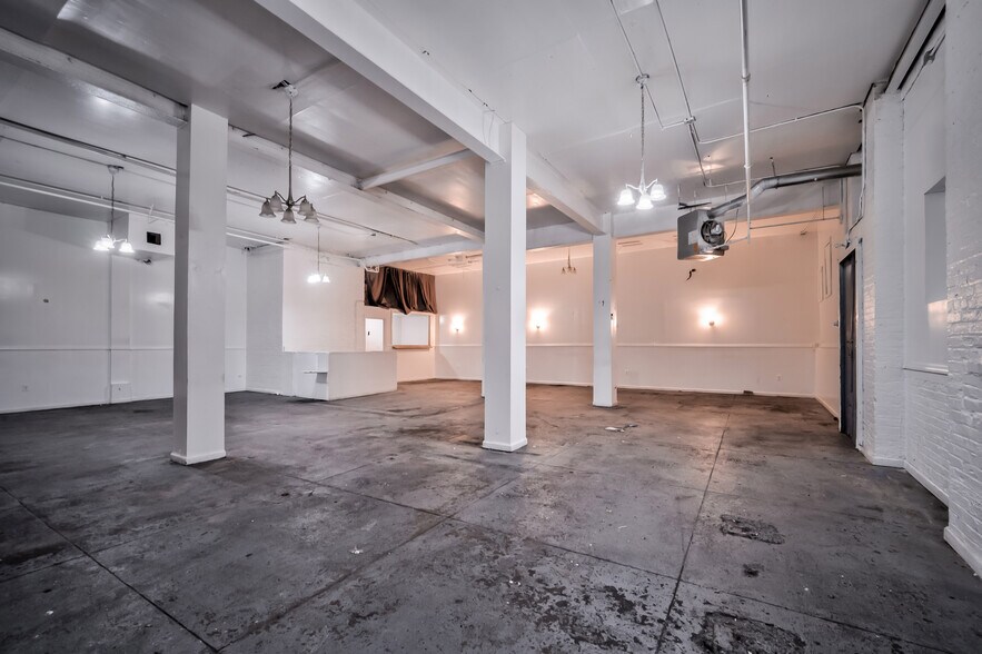 More Photos Of 161 Jamaica Ave, Brooklyn Storefront Retail Office For Lease