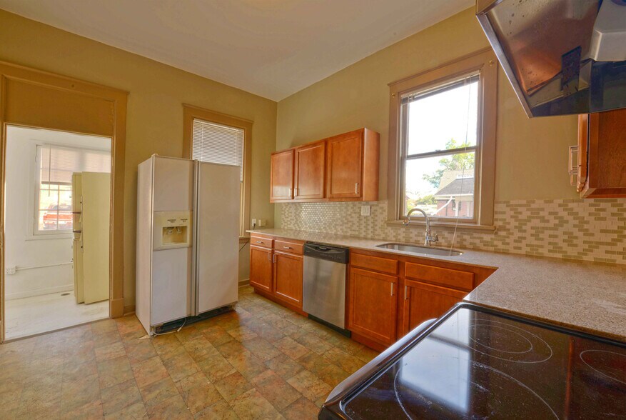 More Photos Of 1127 12th St, Boulder Apartments For Sale