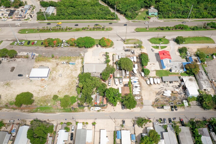 More Photos Of 106240 Overseas Hwy, Key Largo Office For Sale