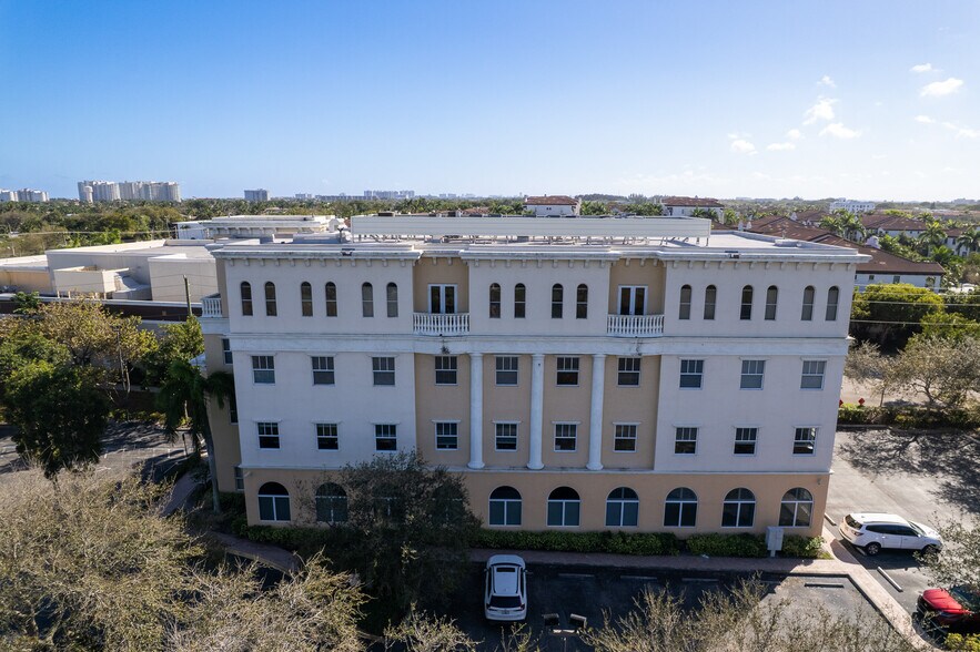 More Photos Of 7999 N Federal Hwy, Boca Raton Loft Creative Space For Sale