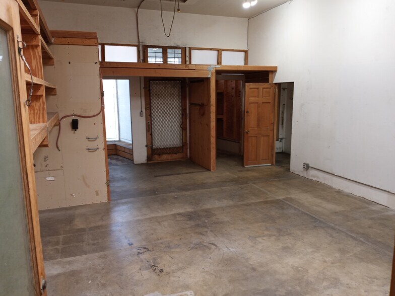 More Photos Of 1111-1115 N La Brea Ave, Inglewood Loft Creative Space For Sale