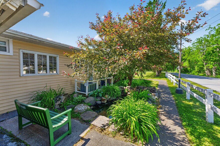 More Photos Of 160 Creamery Rd, Greenville Specialty For Sale