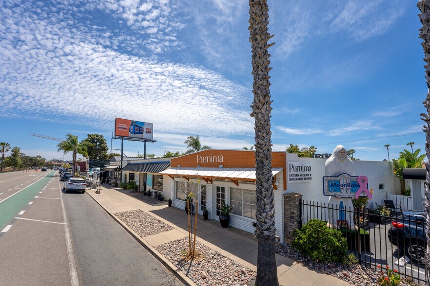 More Photos Of 264 N Coast Highway 101, Encinitas Storefront Retail Office For Sale
