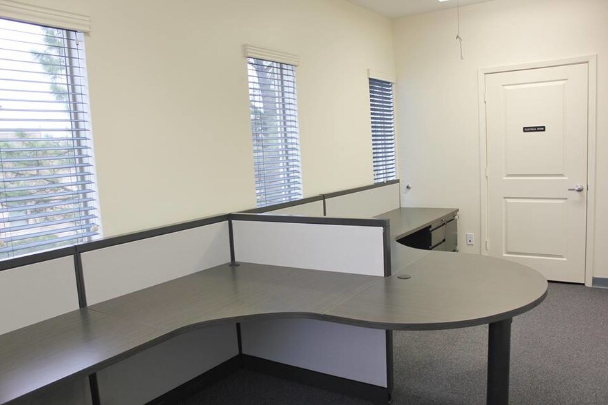 More Photos Of 524 Westgreen Blvd, Katy Medical For Lease