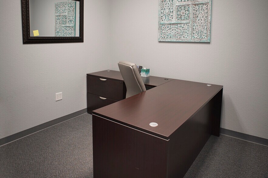 More Photos Of 3918 Telephone Rd, Lake Worth Medical For Lease