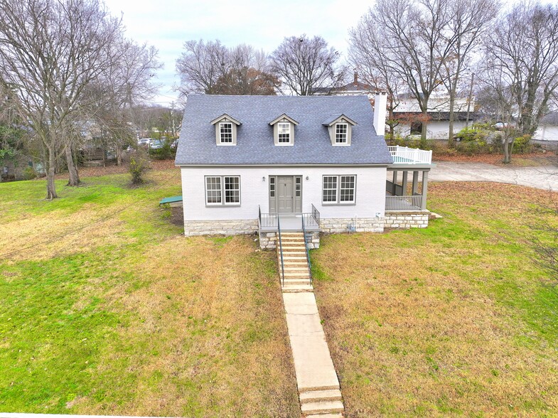 Primary Photo Of 106 E Cedar St, Goodlettsville Office Residential For Sale