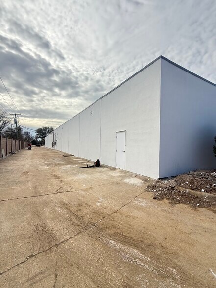 More Photos Of 1212-1222 Melbourne Rd, Hurst Unknown For Lease