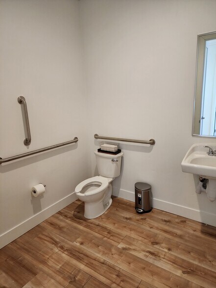 More Photos Of 1414 W Ustick Rd, Meridian Medical For Sale