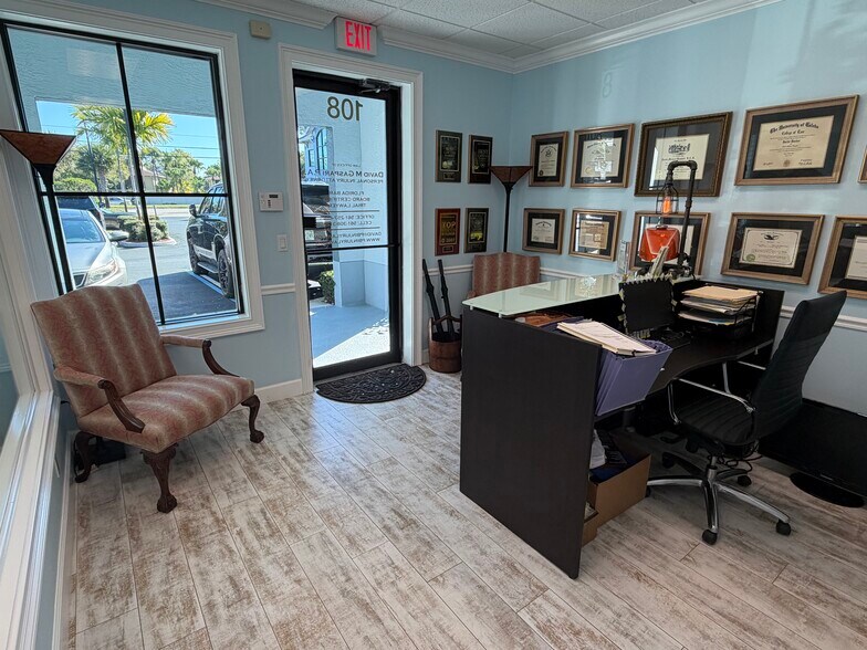 More Photos Of 270 Central Blvd, Jupiter Office For Sale
