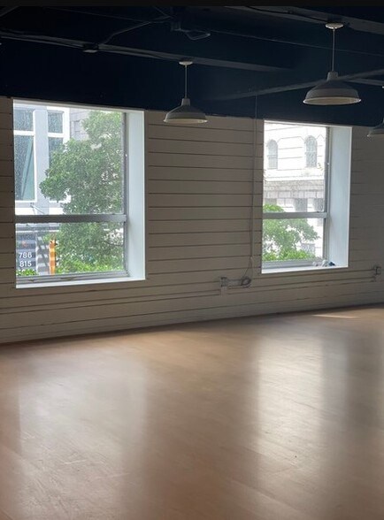 More Photos Of 168 SE 1st St, Miami Loft Creative Space For Sale