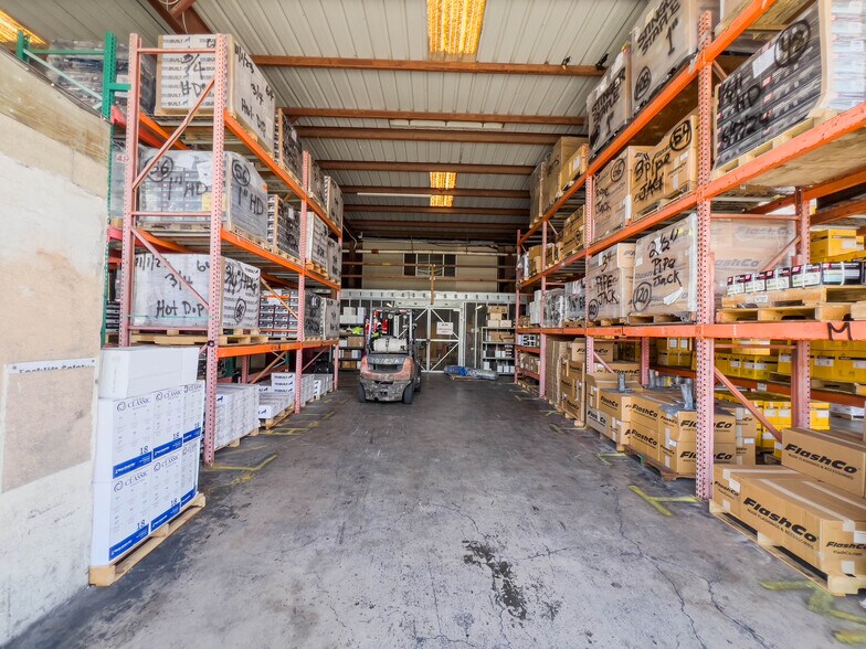 More Photos Of 2264-2276 Pahounui Dr, Honolulu Warehouse For Lease