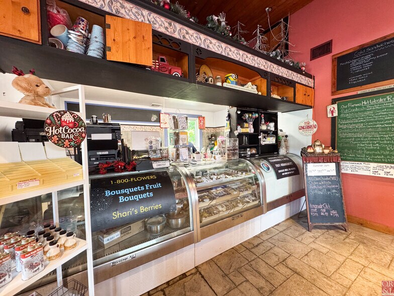 More Photos Of 1320 E Main St, Meriden Restaurant For Sale