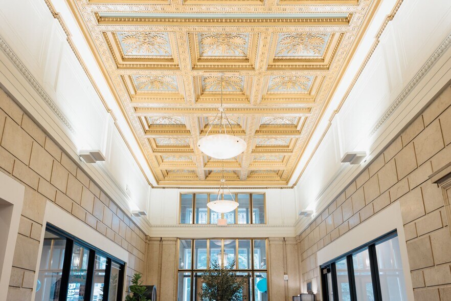 More Photos Of 366 E Broad St, Columbus Apartments For Lease