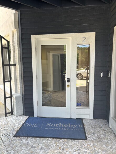 More Photos Of 5233 San Jose Blvd, Jacksonville Office Residential For Lease