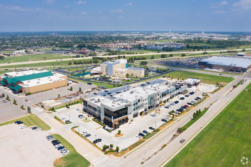 More Photos Of 13230 Pawnee Dr, Oklahoma City Freestanding For Lease