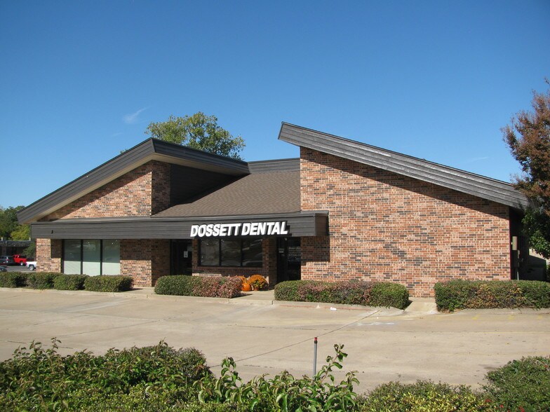 More Photos Of 620 W Harwood Rd, Hurst Medical For Lease
