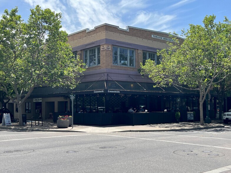 Primary Photo Of 200-202 W Main St, Turlock Storefront Retail Office For Lease