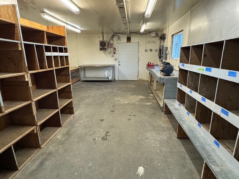 More Photos Of 2334 Mt Baker Hwy, Bellingham Office For Lease