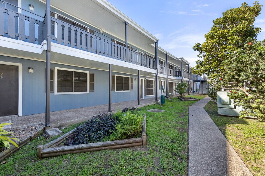 More Photos Of 4645 Ocean Dr, Corpus Christi Apartments For Sale