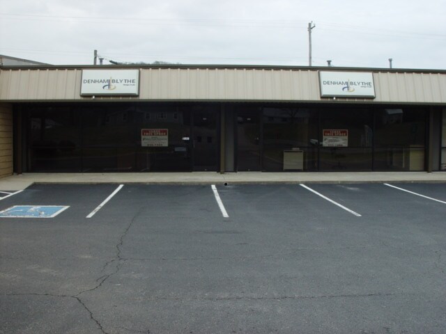 More Photos Of 855 Springfield Hwy, Goodlettsville Showroom For Lease