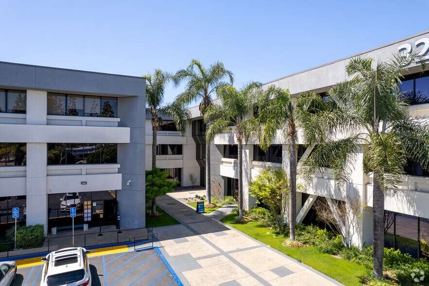 More Photos Of 3230 E Imperial Hwy, Brea Office For Lease