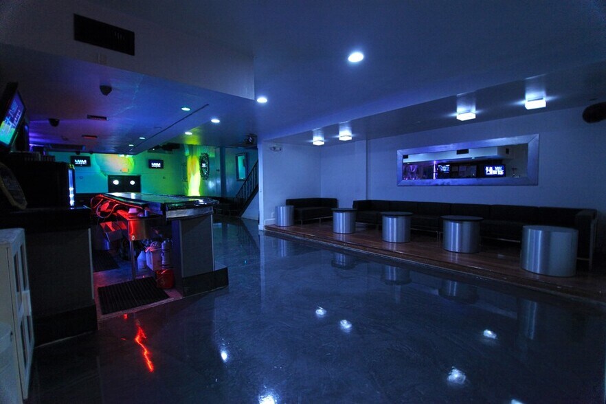 More Photos Of 912 71st St, Miami Beach Bar For Sale