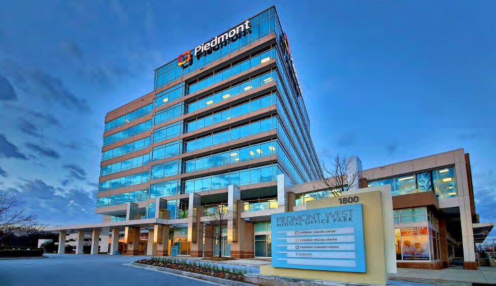 More Photos Of 1800 Howell Mill Rd, Atlanta Medical For Lease