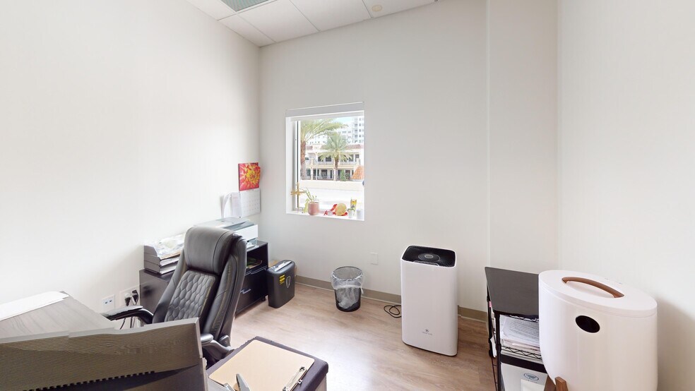 More Photos Of 150 E Palmetto Park Rd, Boca Raton Office Residential For Lease