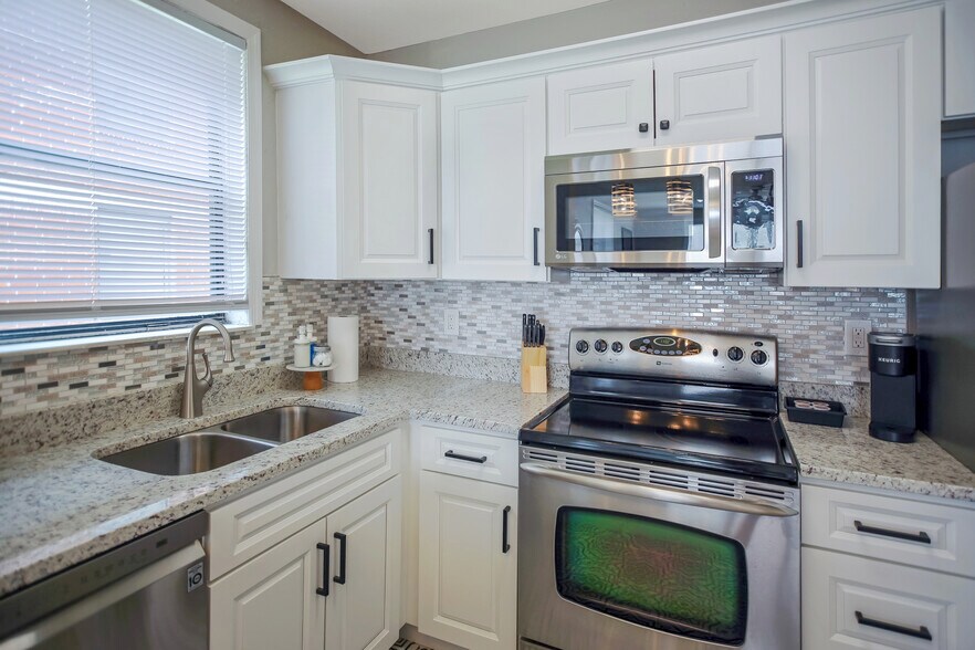 More Photos Of , Jacksonville Multifamily For Sale