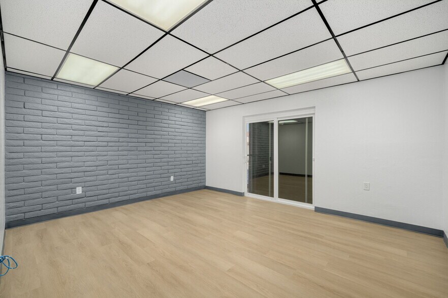 More Photos Of 570 N Towne Ave, Pomona Storefront Retail Office For Sale