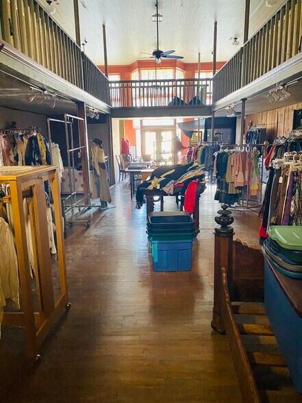 More Photos Of 100 Main st, Calico Rock Specialty For Sale